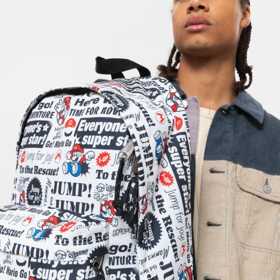 Femmes Eastpak Sac A Dos Ordinateur | Sac A Dos Out Of Office Mario Newspaper - Eastpak