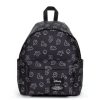 Femmes Eastpak Sac A Dos | Sac A Dos Day Pak'R Mickey Hands - Eastpak